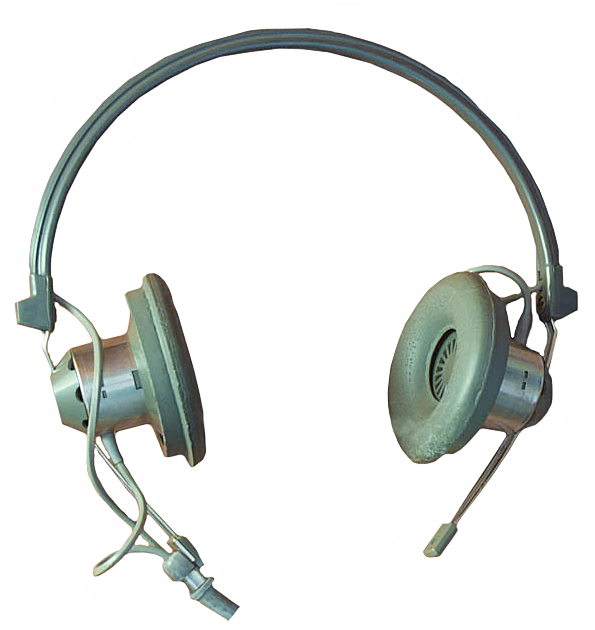 akg_150_unreal_headphone_7379